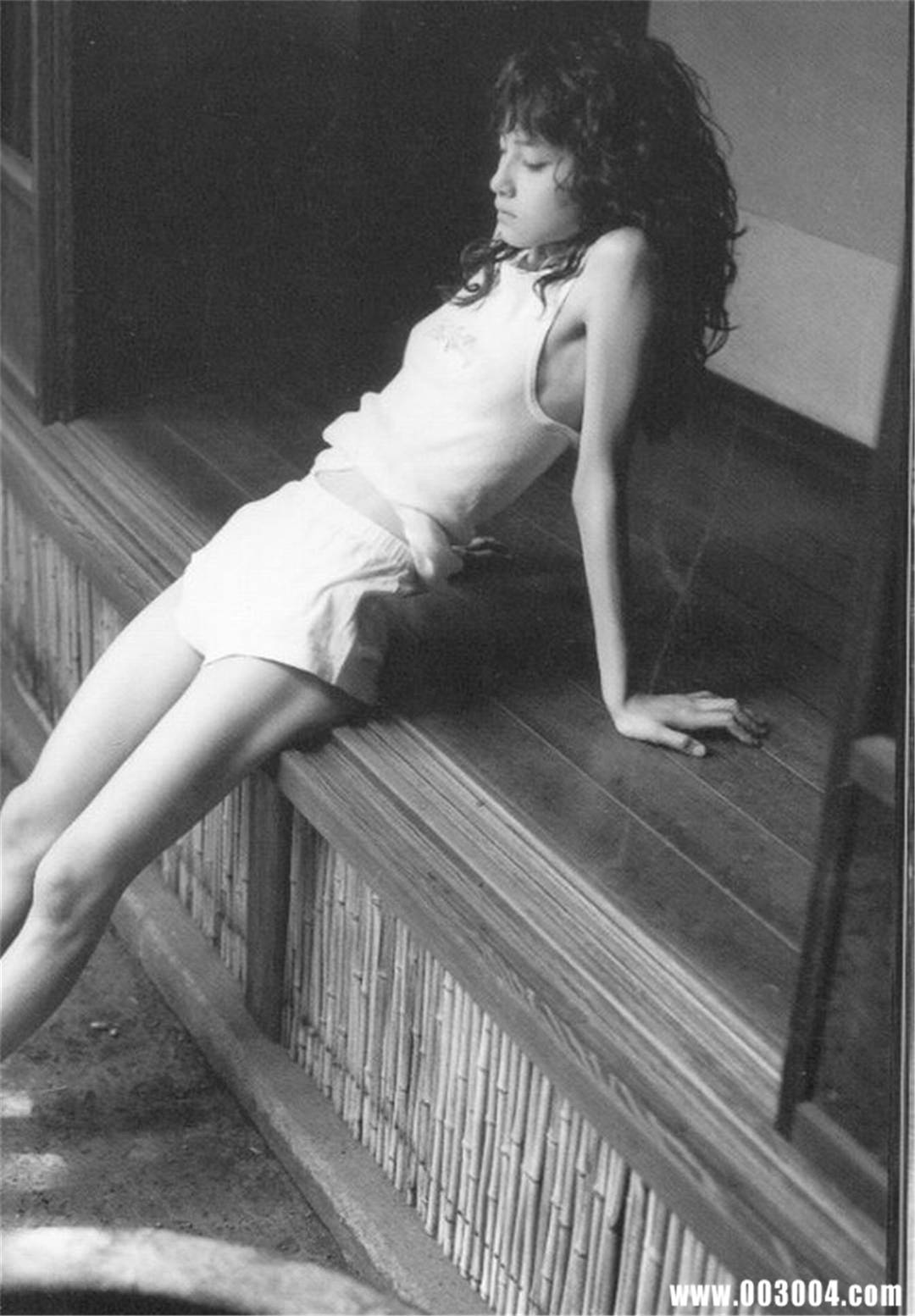 日本最美少女の复古气质脸|宝生舞 x 筱山纪信