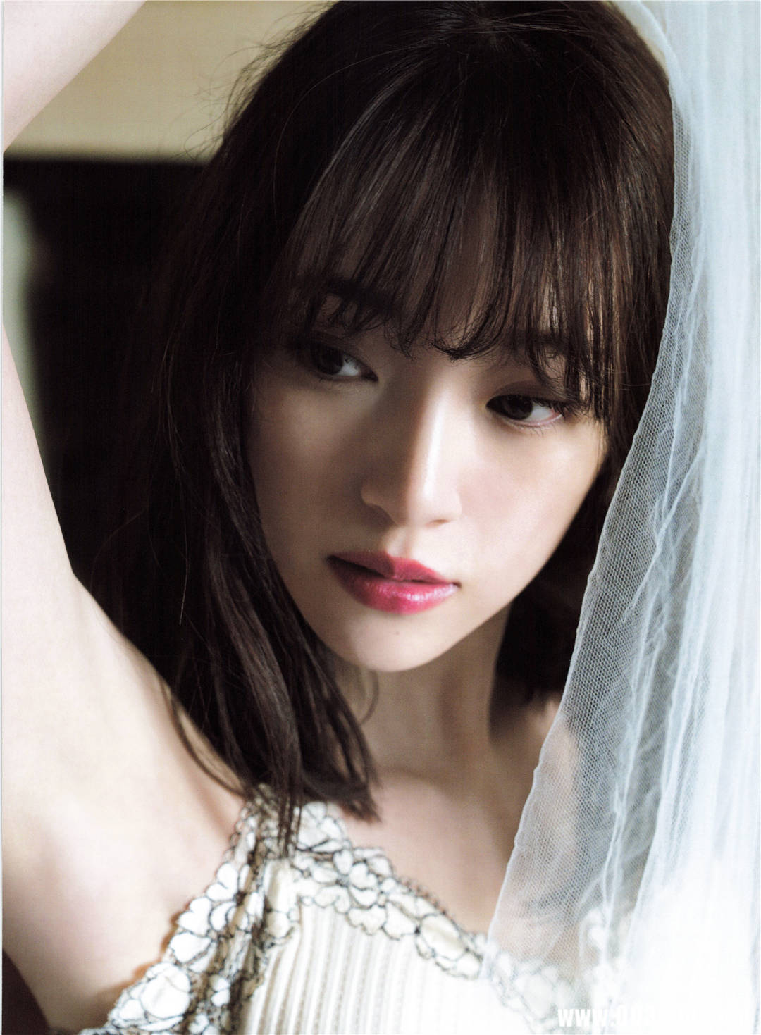 [乃木坂46]堀未央奈2nd写真集《いつかの待ち合わせ場所》