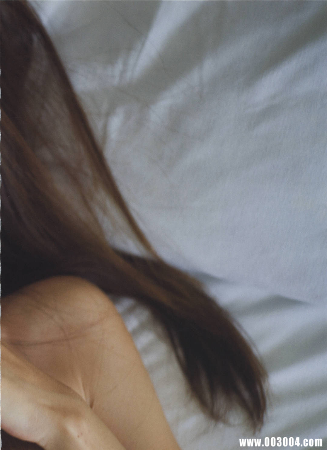 中村爱美 写真集 《Lyin Eyes》高清全本