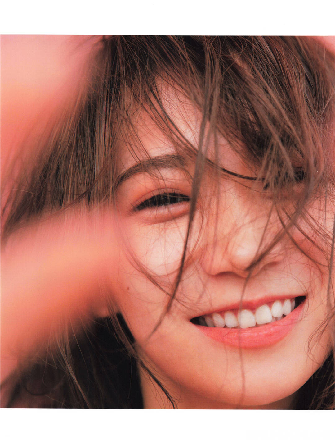 “性感”到了牙齿 | 秋元真夏2nd写真集《しあわせにしたい》