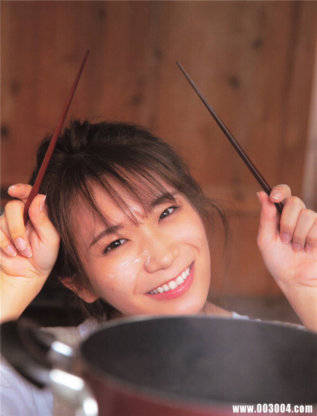 “性感”到了牙齿 | 秋元真夏2nd写真集《しあわせにしたい》