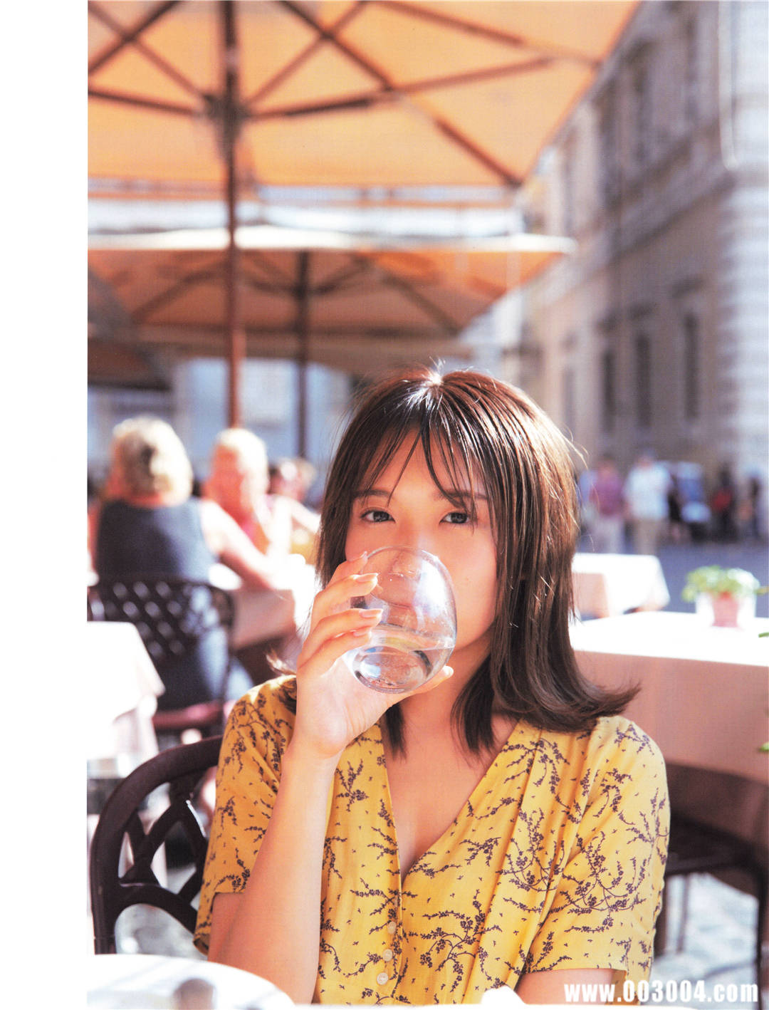 “性感”到了牙齿 | 秋元真夏2nd写真集《しあわせにしたい》