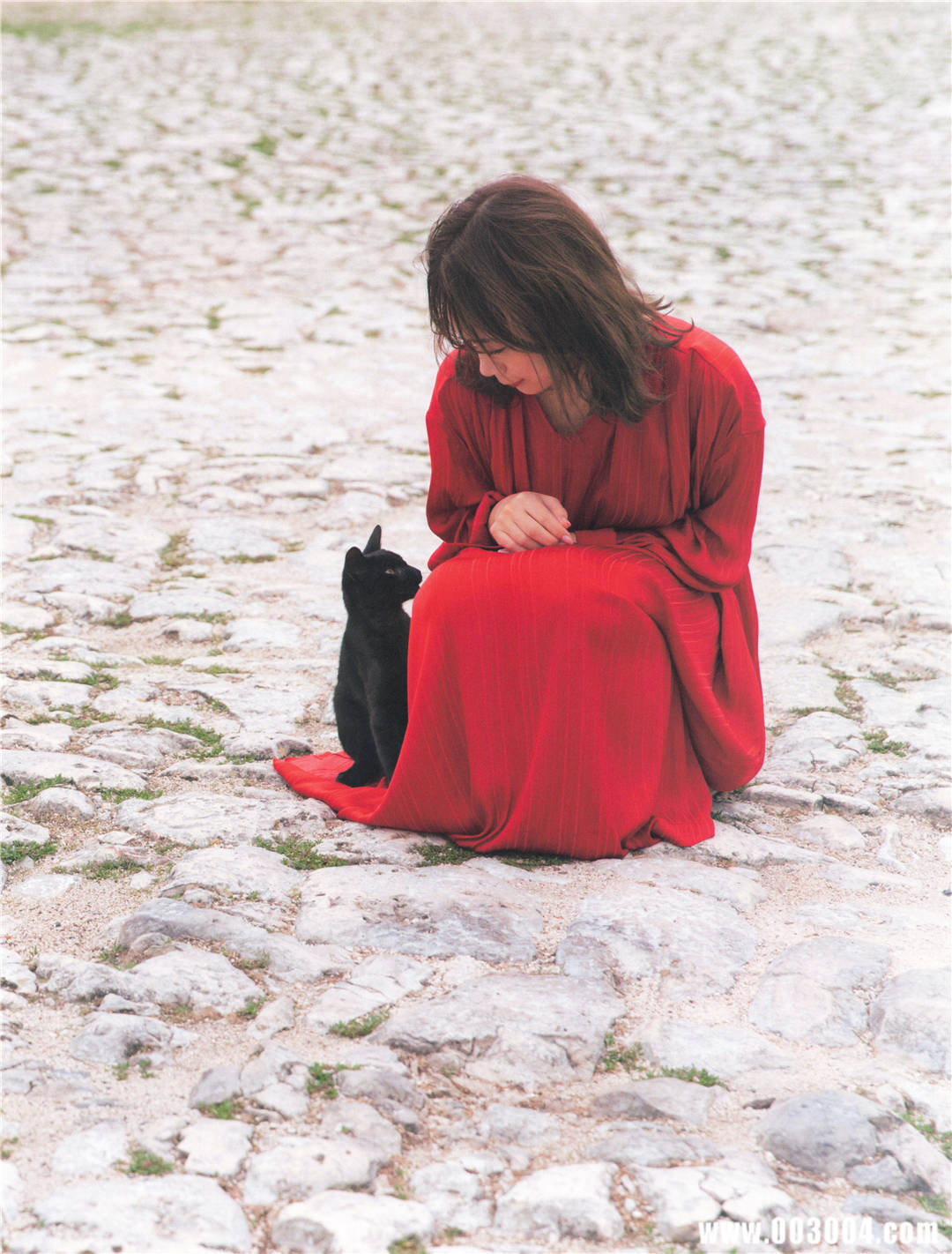 “性感”到了牙齿 | 秋元真夏2nd写真集《しあわせにしたい》