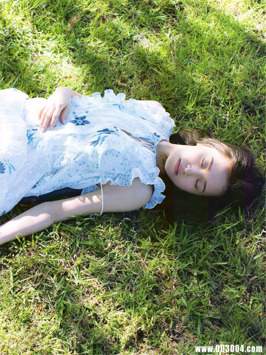 卫藤美彩写真集《話を聞こうか》高清全本