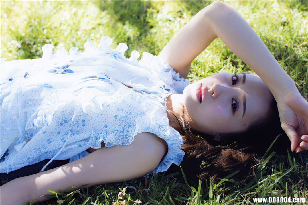 卫藤美彩写真集《話を聞こうか》高清全本