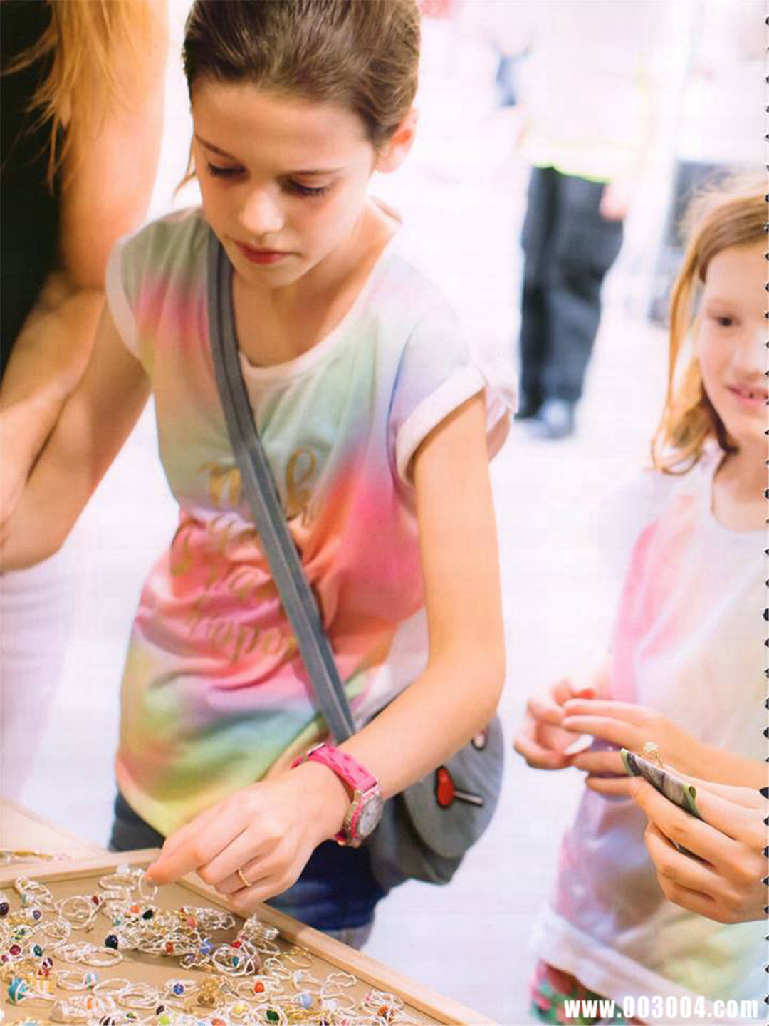 卫藤美彩写真集《話を聞こうか》高清全本