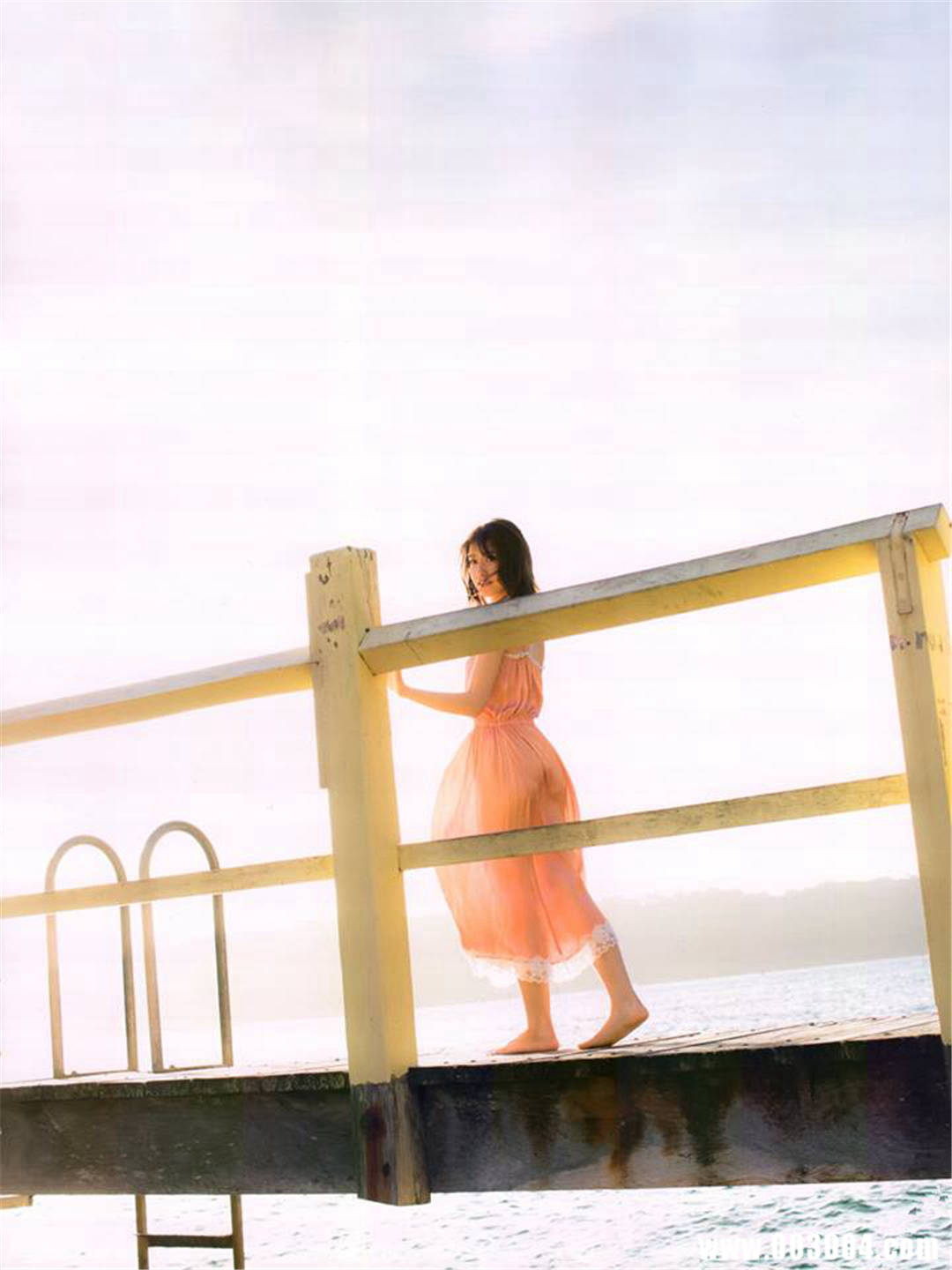 卫藤美彩写真集《話を聞こうか》高清全本