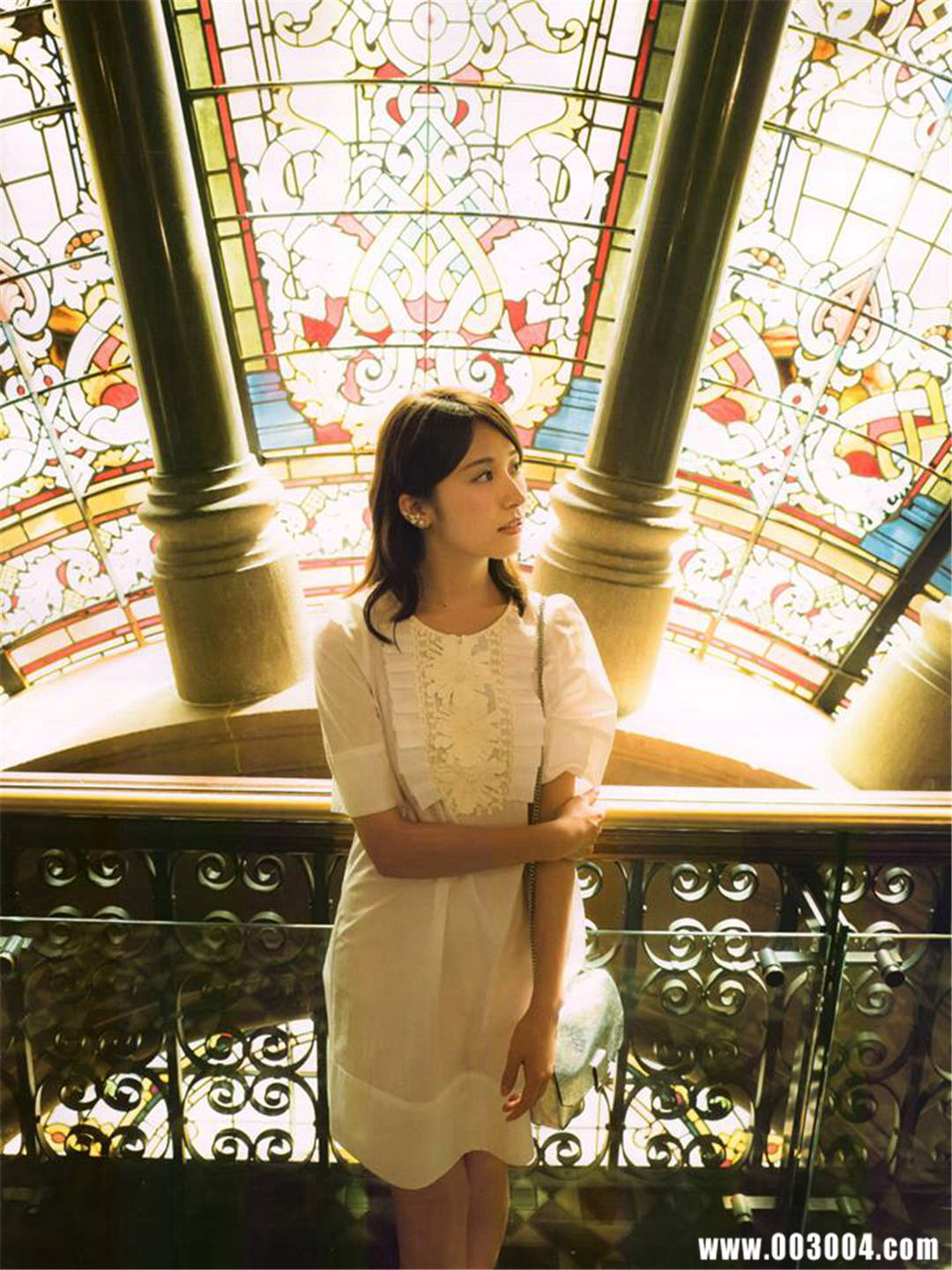 卫藤美彩写真集《話を聞こうか》高清全本