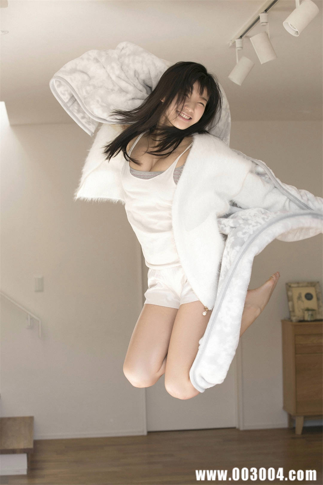 小仓优香写真集《女神降临》高清全本