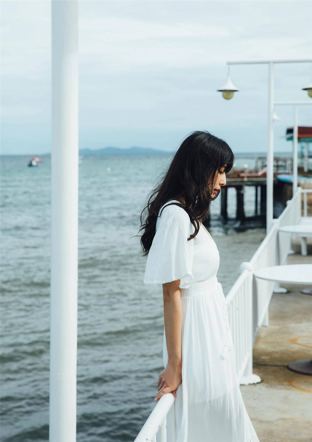 水蛇腰女神 | 川崎绫写真集《AYA TRIP》