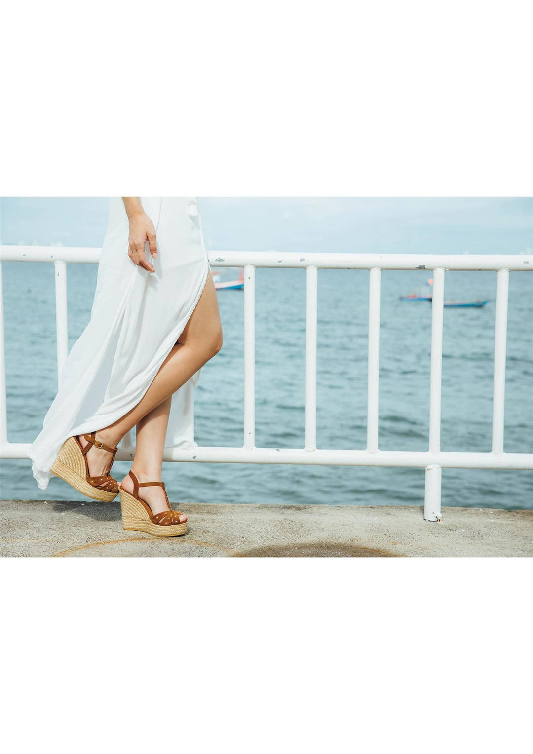 水蛇腰女神 | 川崎绫写真集《AYA TRIP》