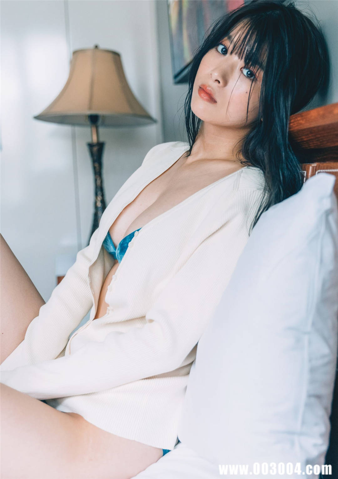 马场富美加首部旅行书《马场ふみか ばばたび》：沉浸在树熊的拥抱中！