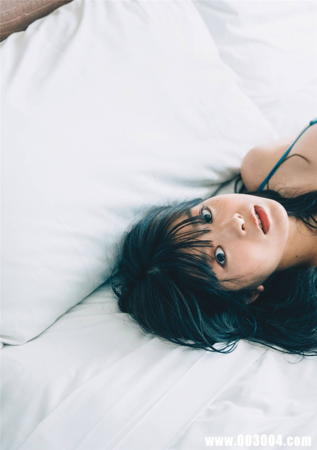 马场富美加首部旅行书《马场ふみか ばばたび》：沉浸在树熊的拥抱中！