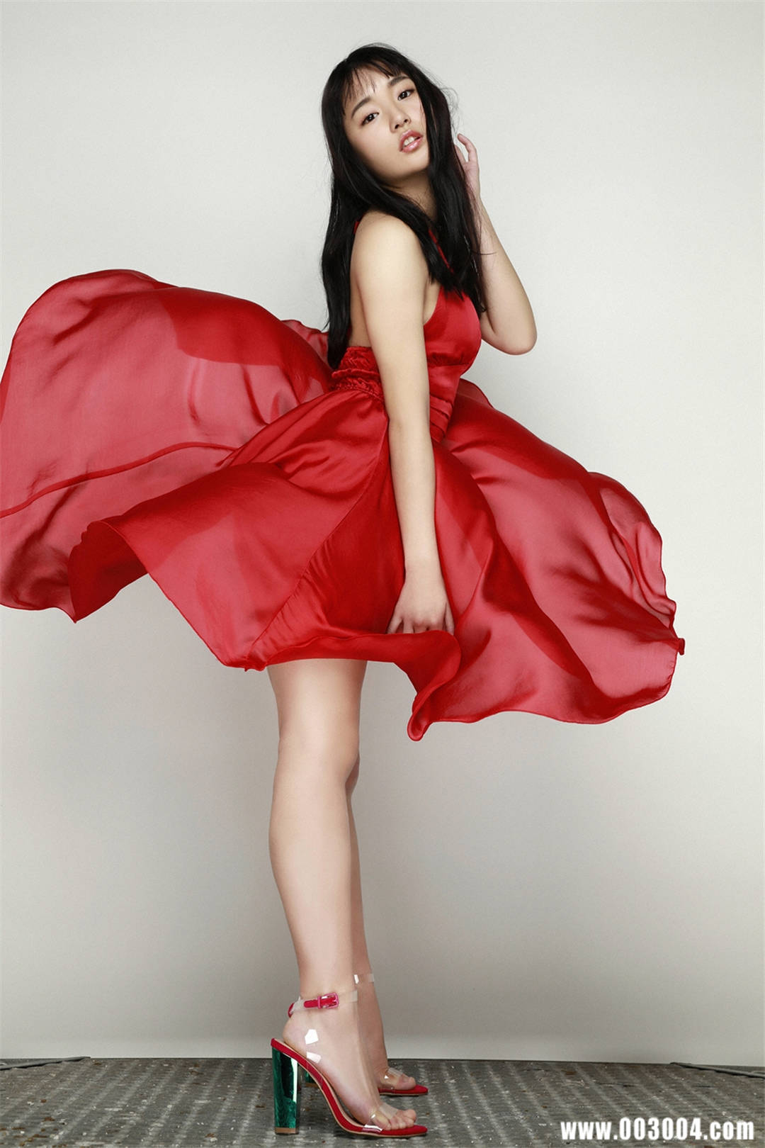 浅川梨奈写真集《HOT SHOT!「ビッグコミックスピリッツ グラビアセレクション」》高清全本