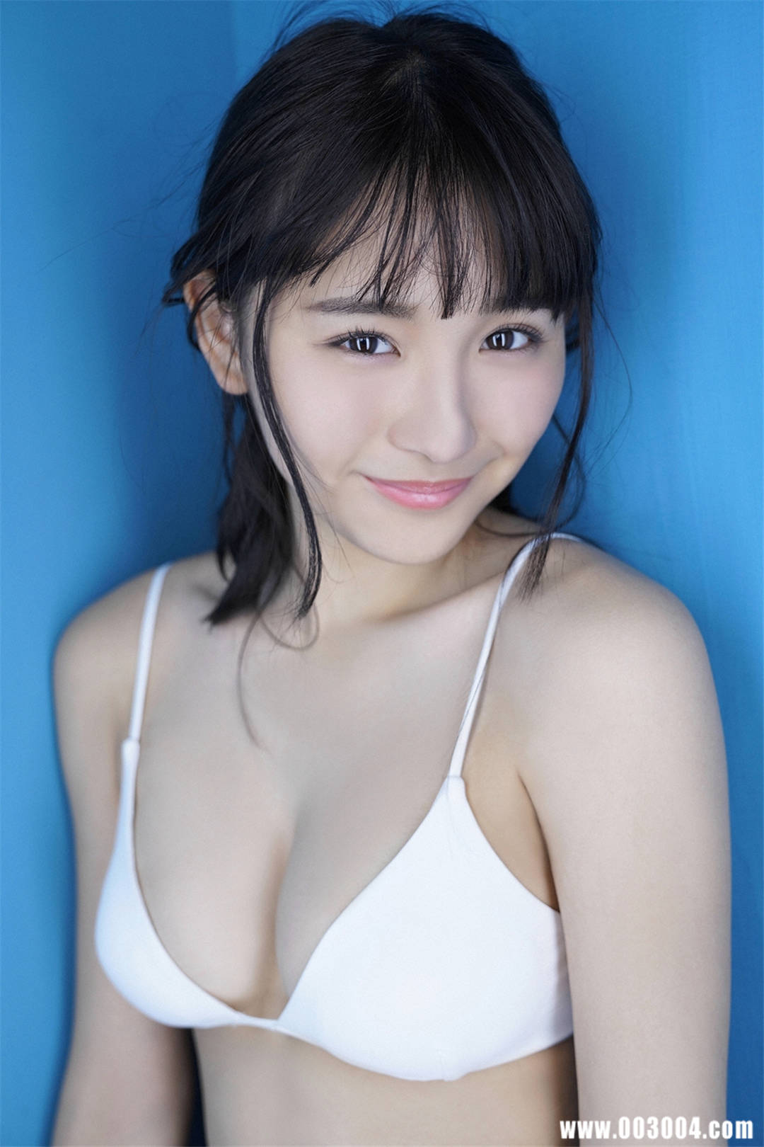 浅川梨奈写真集《HOT SHOT!「ビッグコミックスピリッツ グラビアセレクション」》高清全本