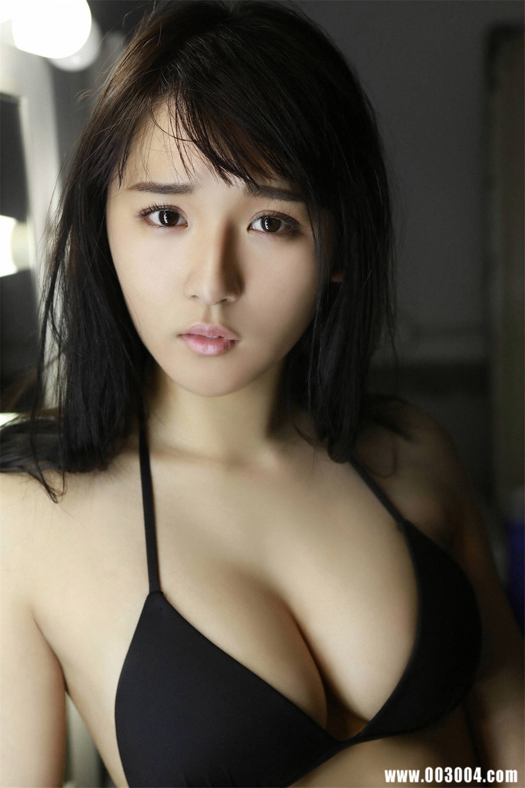 浅川梨奈写真集《HOT SHOT!「ビッグコミックスピリッツ グラビアセレクション」》高清全本