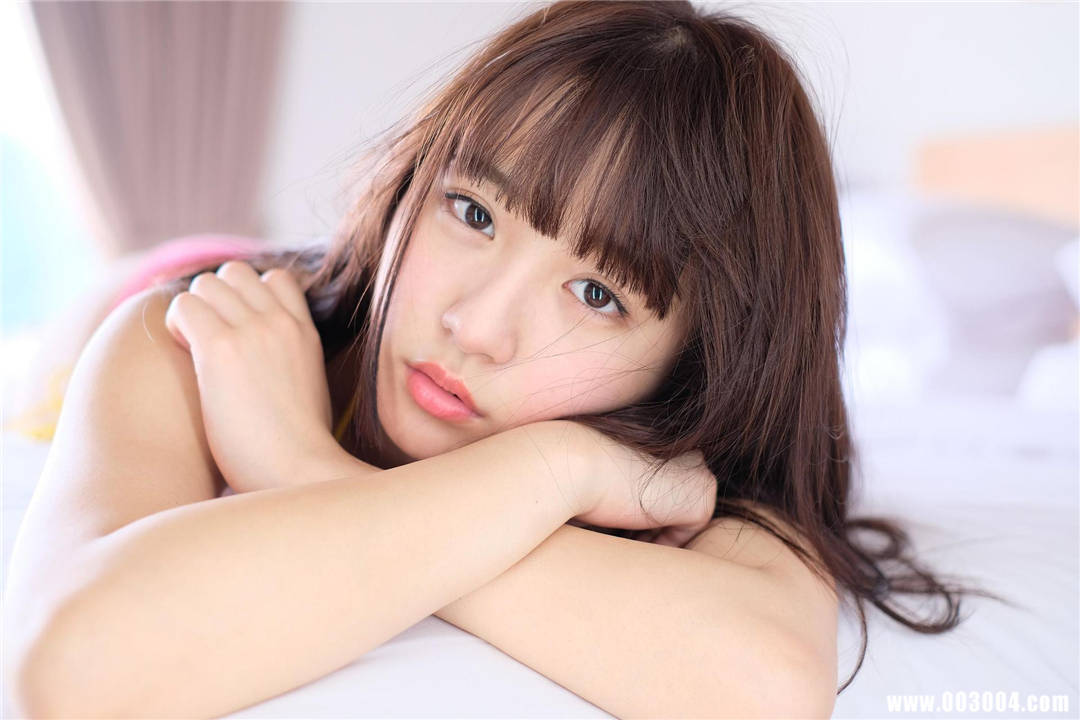 浅川梨奈写真集《お待たせしました！》高清全本