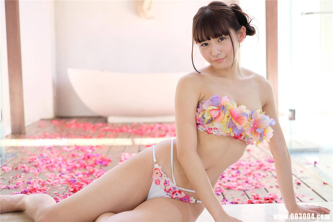 浅川梨奈写真集《お待たせしました！》高清全本