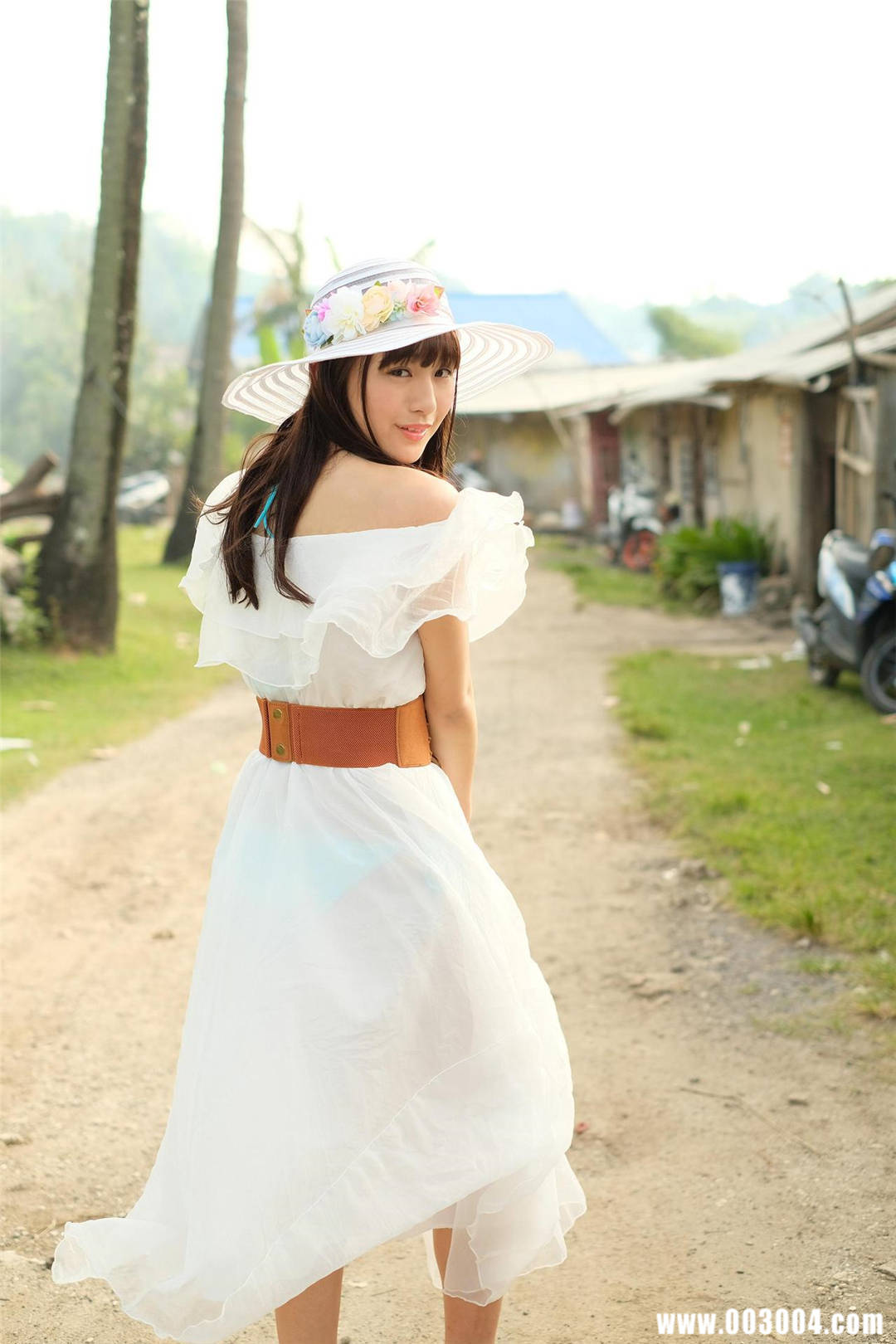 浅川梨奈写真集《お待たせしました！》高清全本