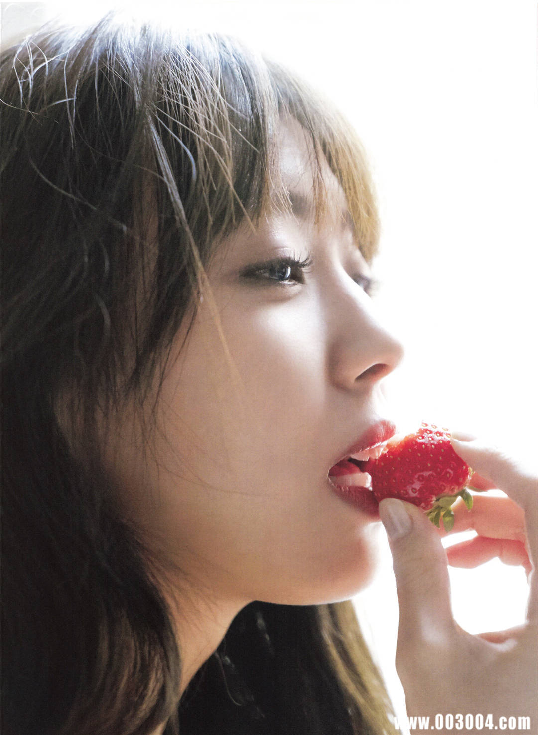 欅坂46 | 小林由依1st写真集《感情の構図》高清全本