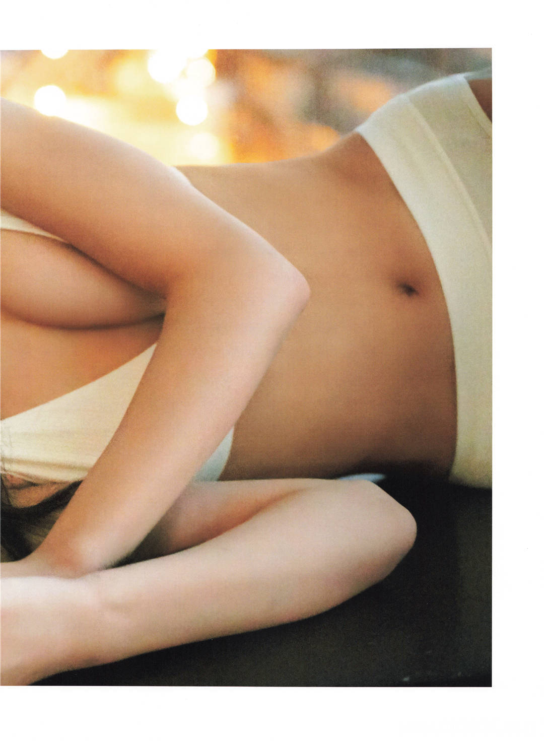 欅坂46 | 小林由依1st写真集《感情の構図》高清全本