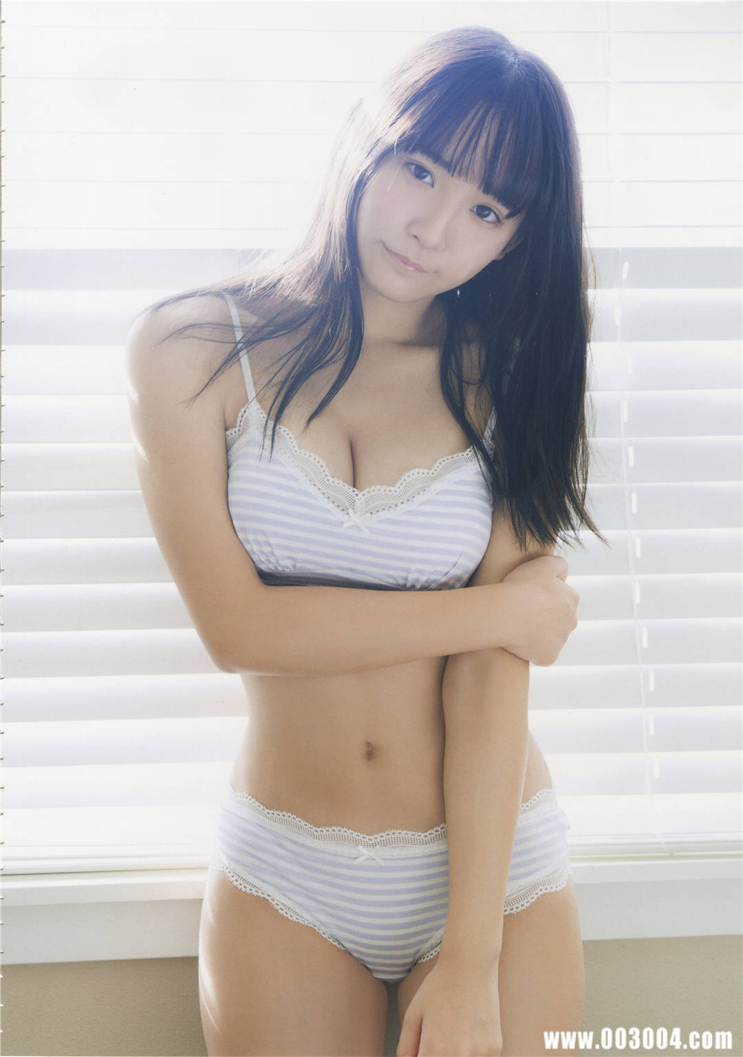 浅川梨奈1ST写真集《なないろ》高清全本