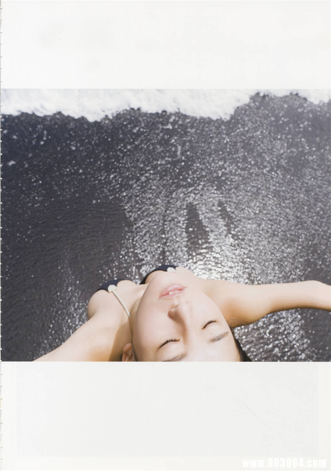 浅川梨奈1ST写真集《なないろ》高清全本