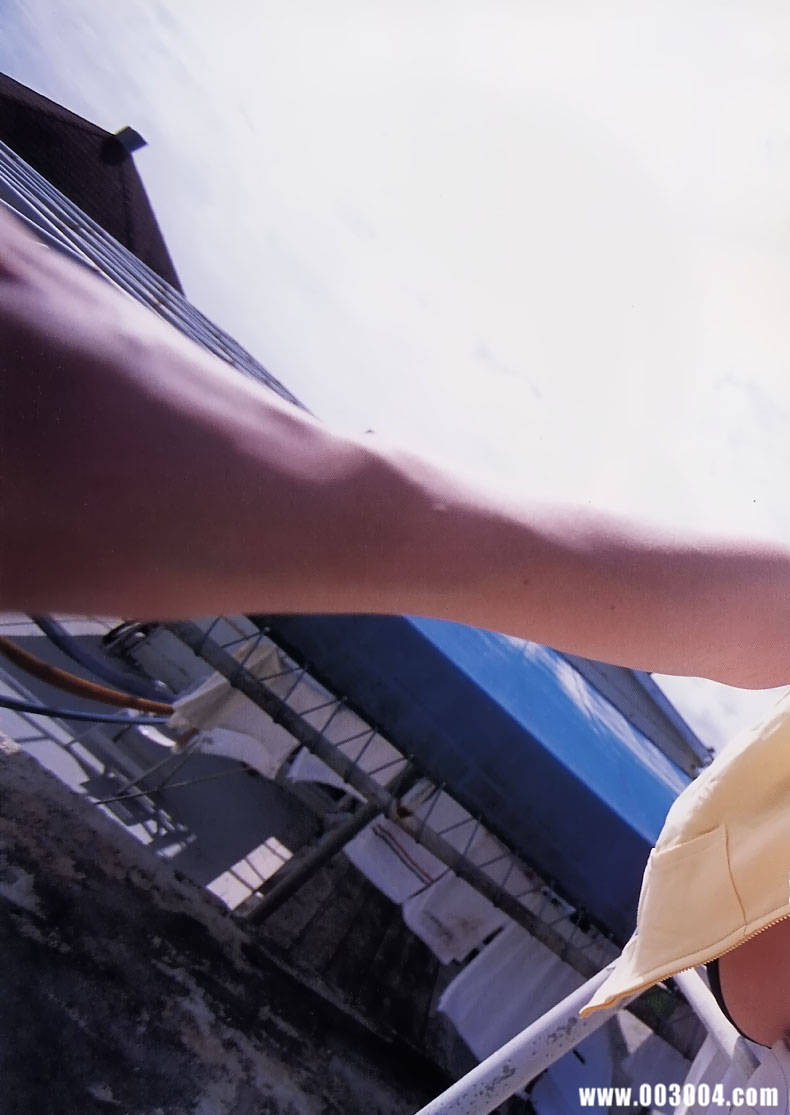 绫濑遥写真集《ひと夏…。》高清全本