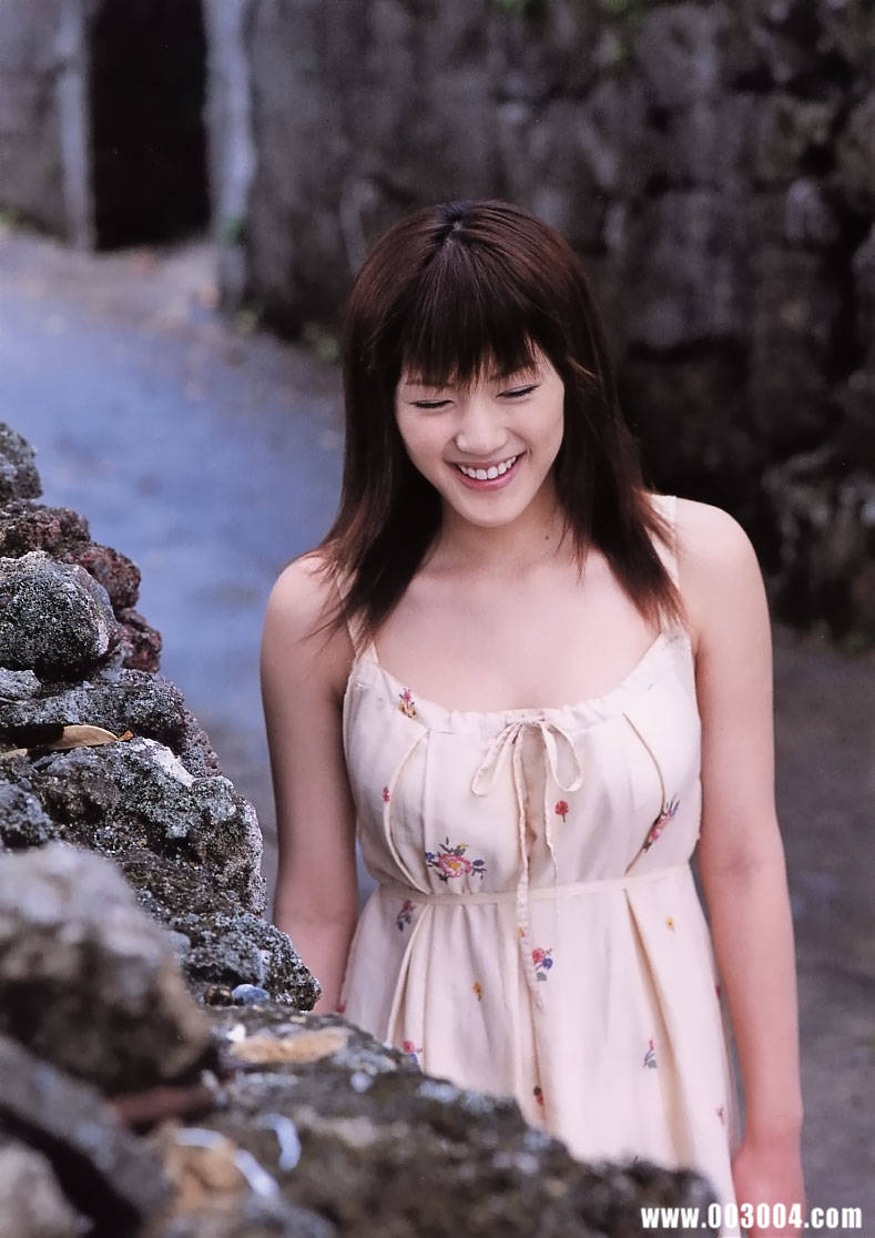 绫濑遥写真集《ひと夏…。》高清全本