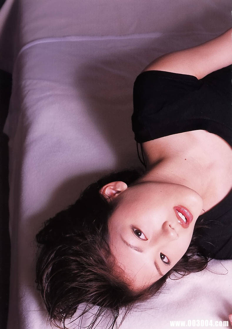 绫濑遥写真集《ひと夏…。》高清全本