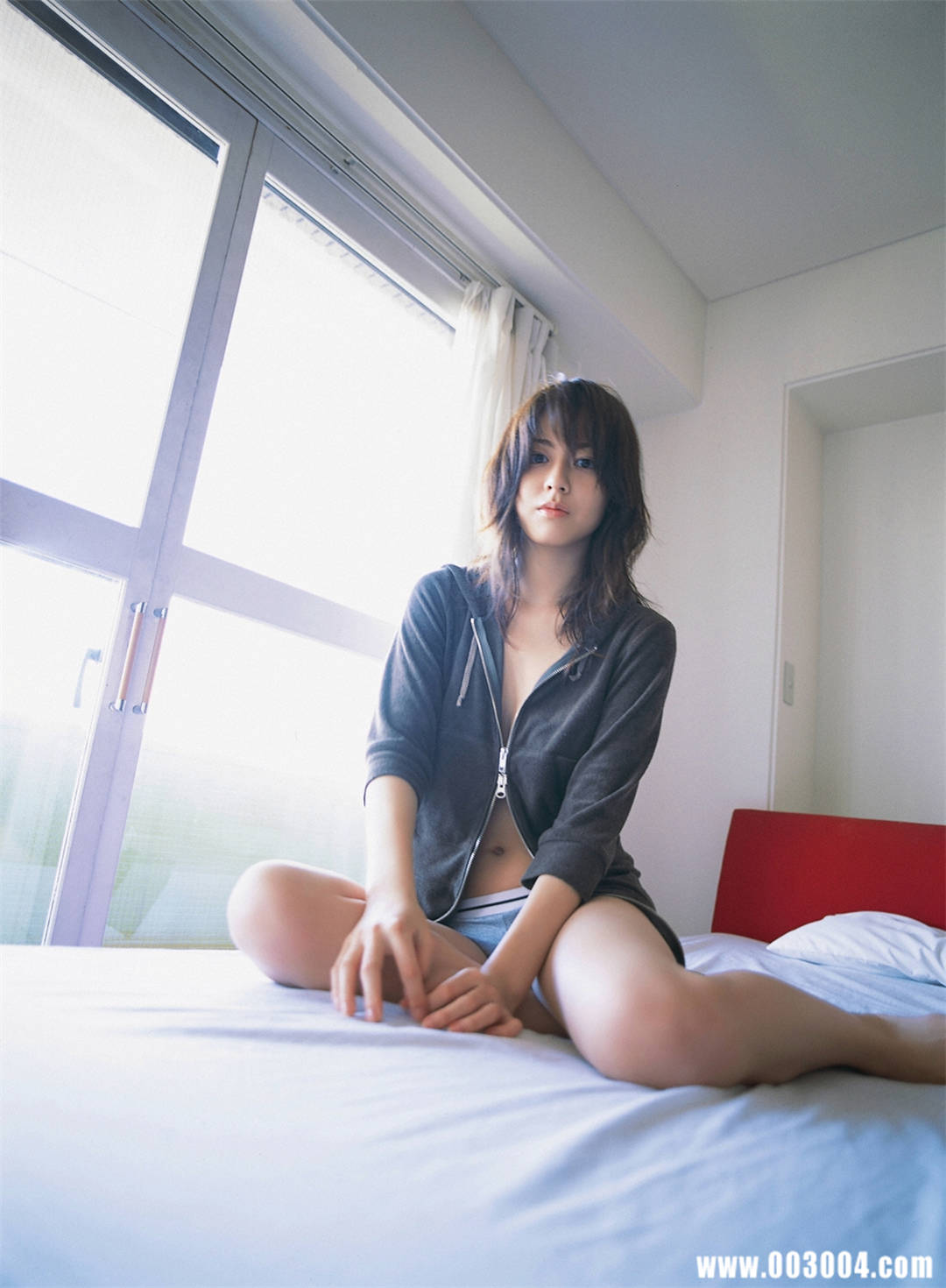 杉本有美写真集《压倒的美少女》高清全本