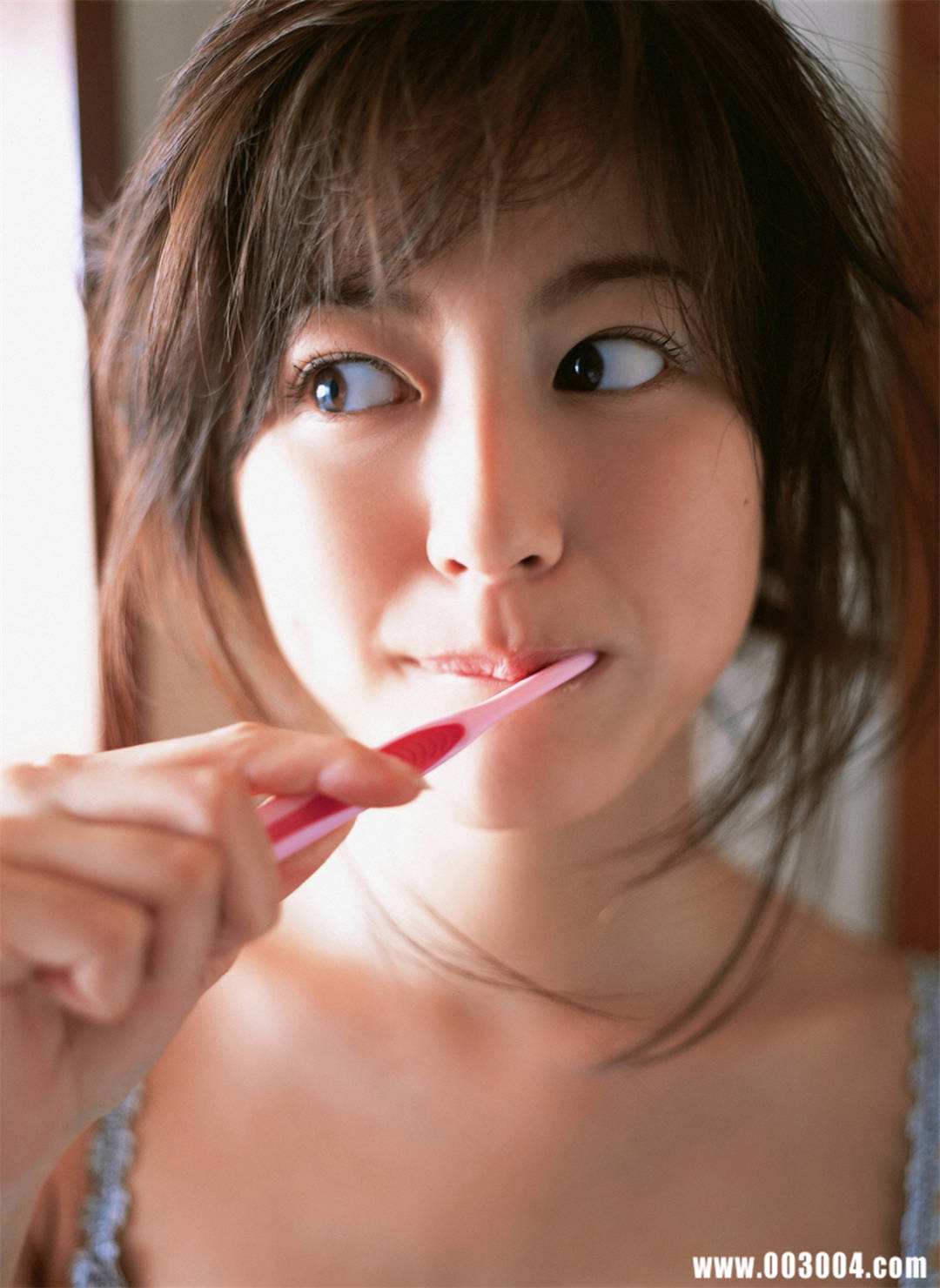 杉本有美写真集《压倒的美少女》高清全本