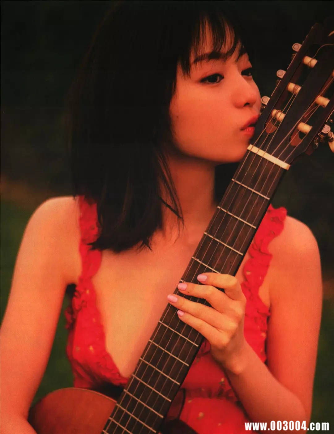 迷之自信の女孩 | 今泉佑唯写真集《誰も知らない私》高清全本