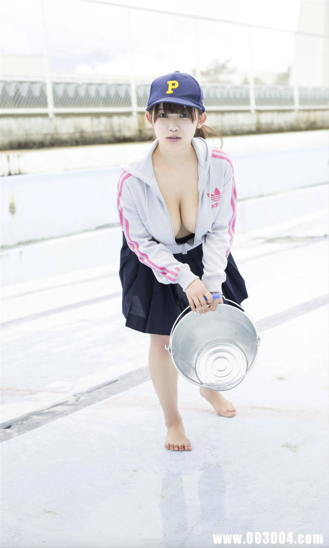 天木纯写真集《モンスターロリ巨乳、爆誕。》高清全本