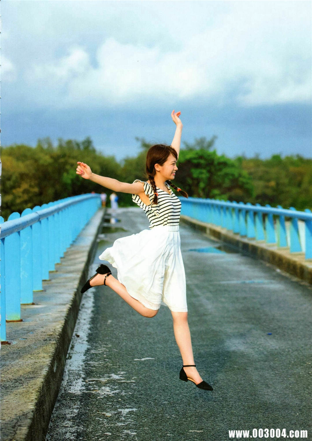 秋元真夏1ST写真集《真夏の気圧配置》高清全本