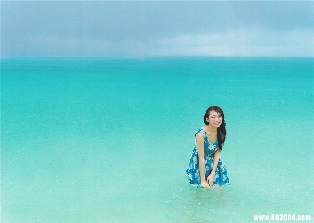 秋元真夏1ST写真集《真夏の気圧配置》高清全本