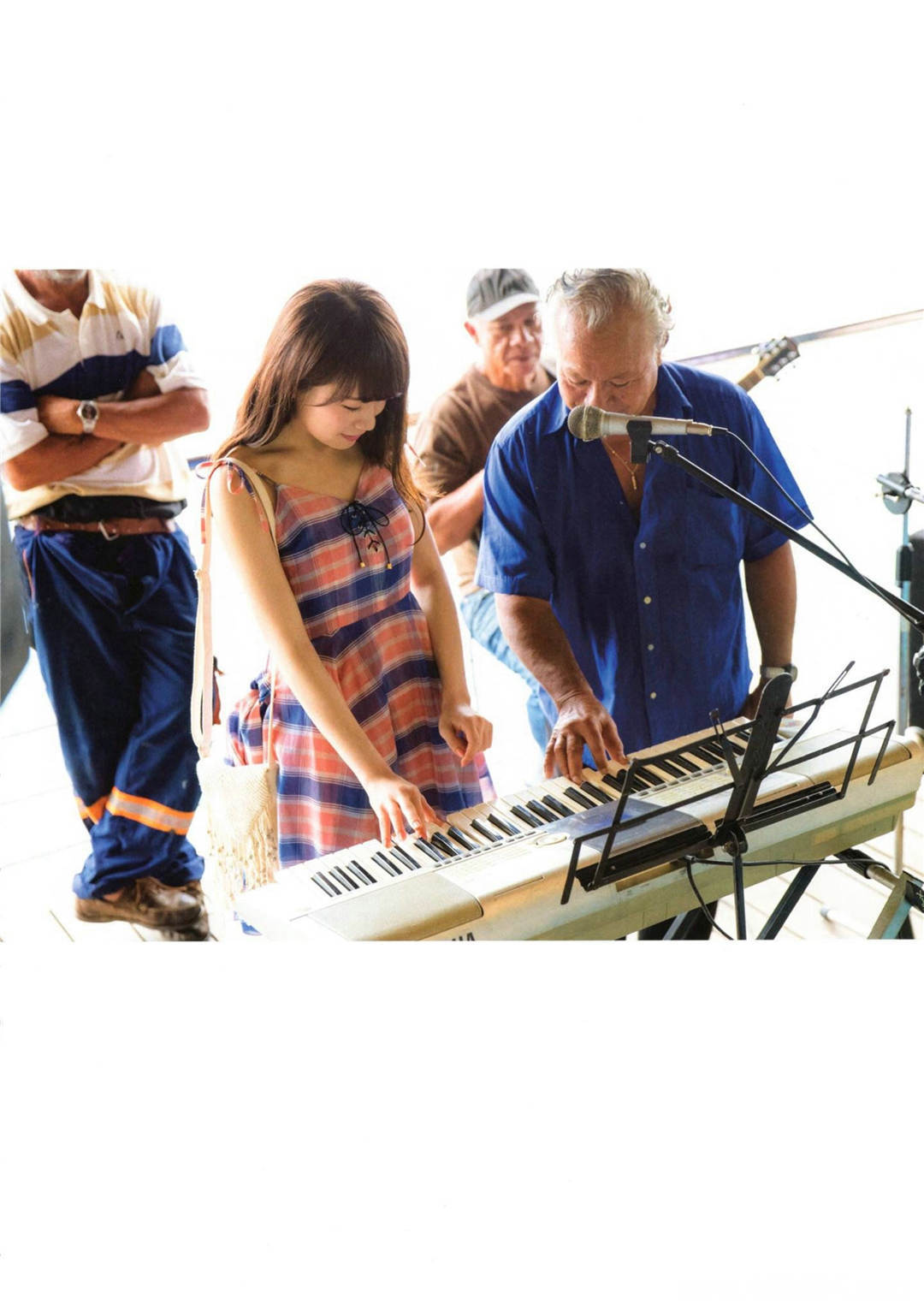 秋元真夏1ST写真集《真夏の気圧配置》高清全本