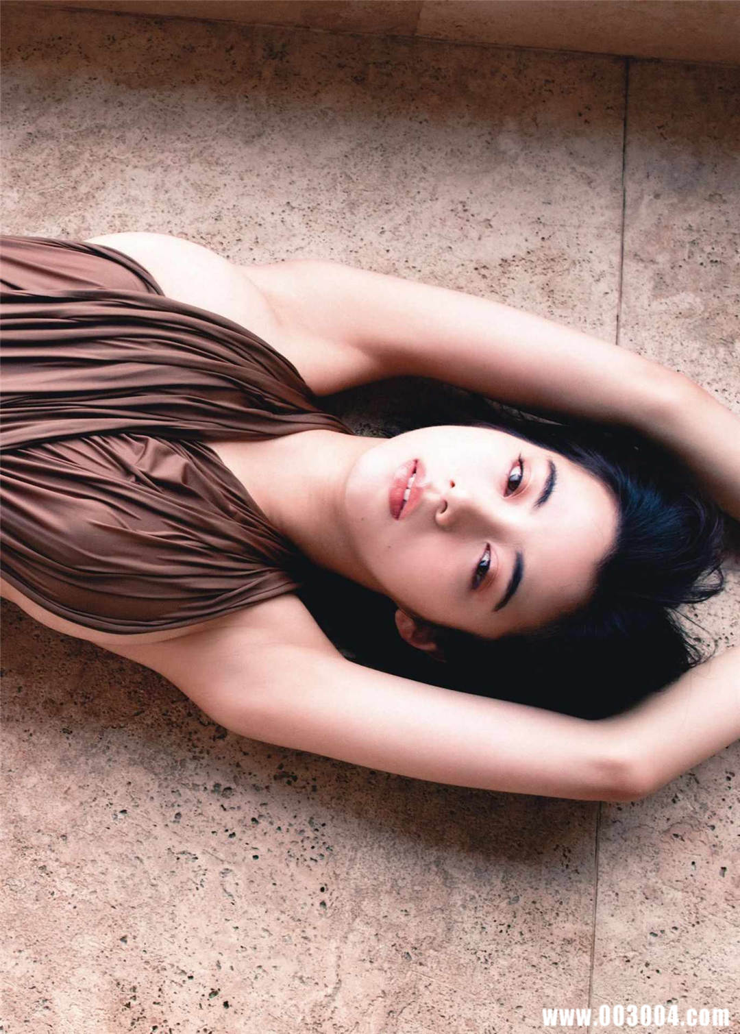 池田依来沙1ST写真集《Pinturita》高清全本