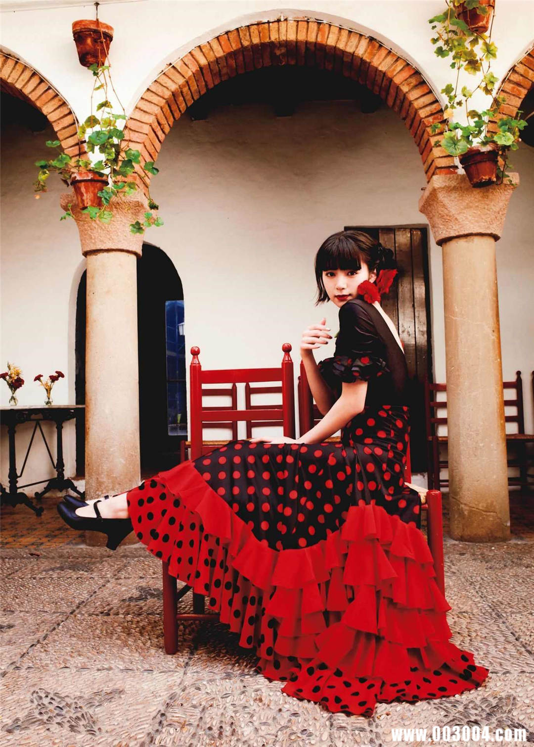 池田依来沙1ST写真集《Pinturita》高清全本