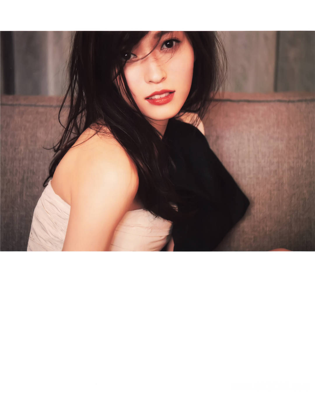 山口真帆1ST写真集《Present》高清全本