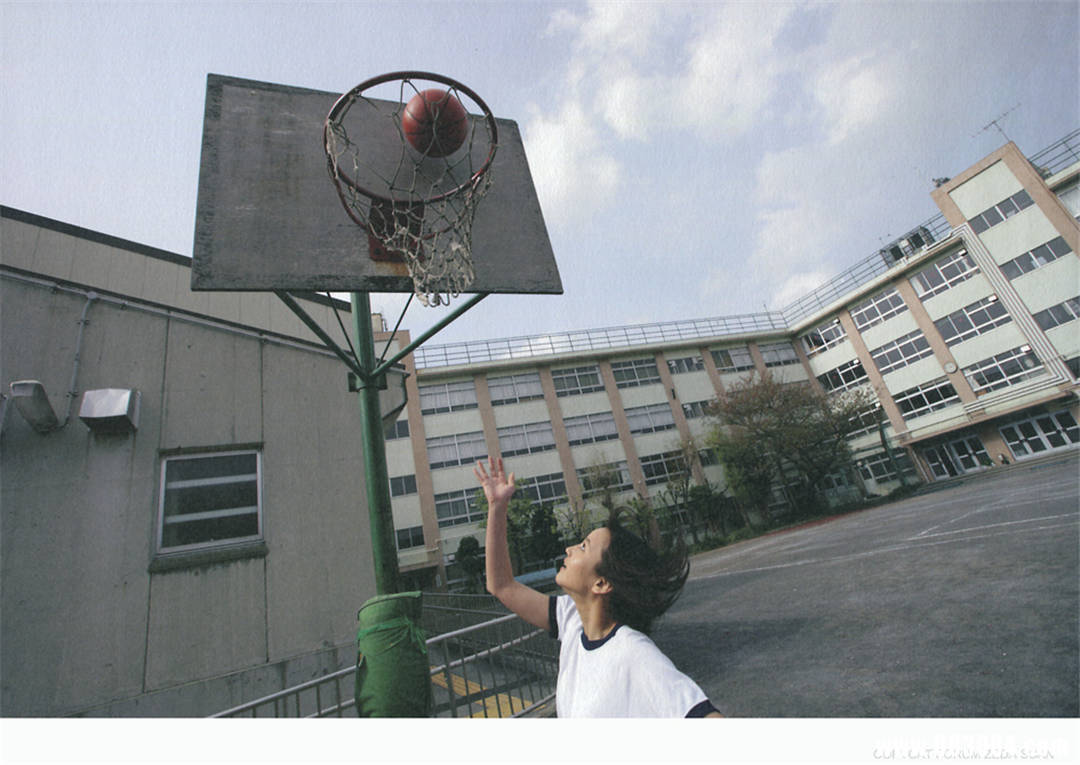 堀北真希、黑木明纱百合写真集《missmatch》高清全本