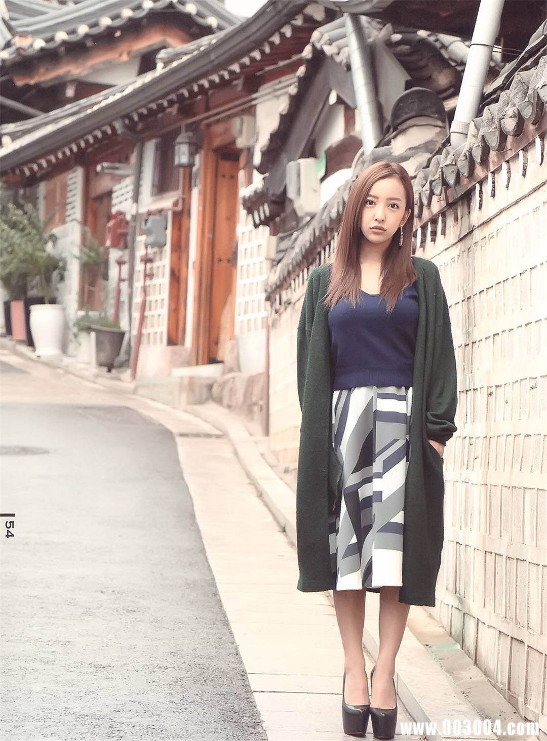 板野友美10周年纪念日写真集《Luv U》高清全本