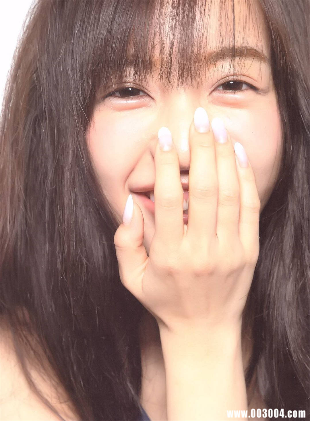 板野友美10周年纪念日写真集《Luv U》高清全本