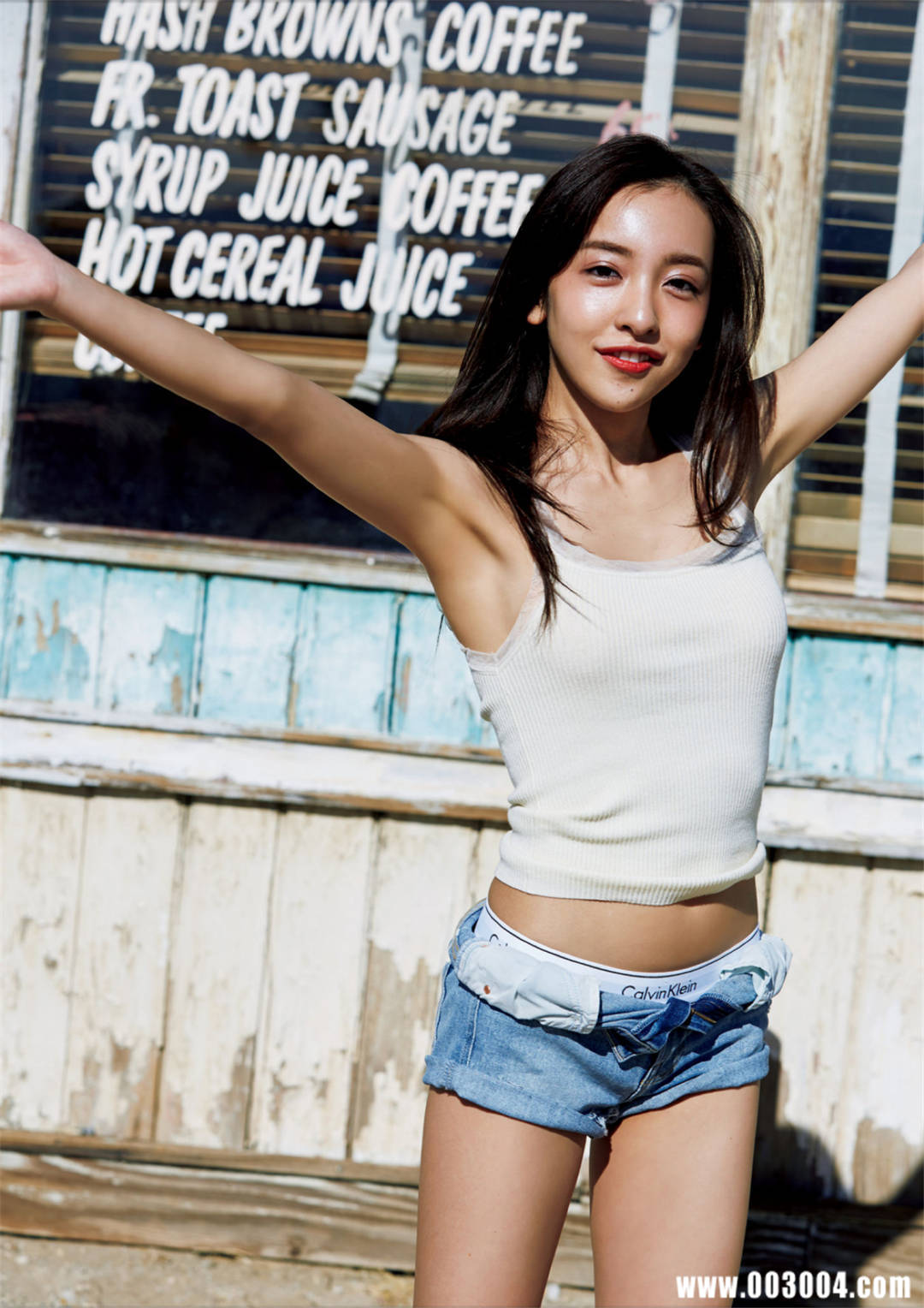 小虎牙 | 板野友美写真集《Wanderer》