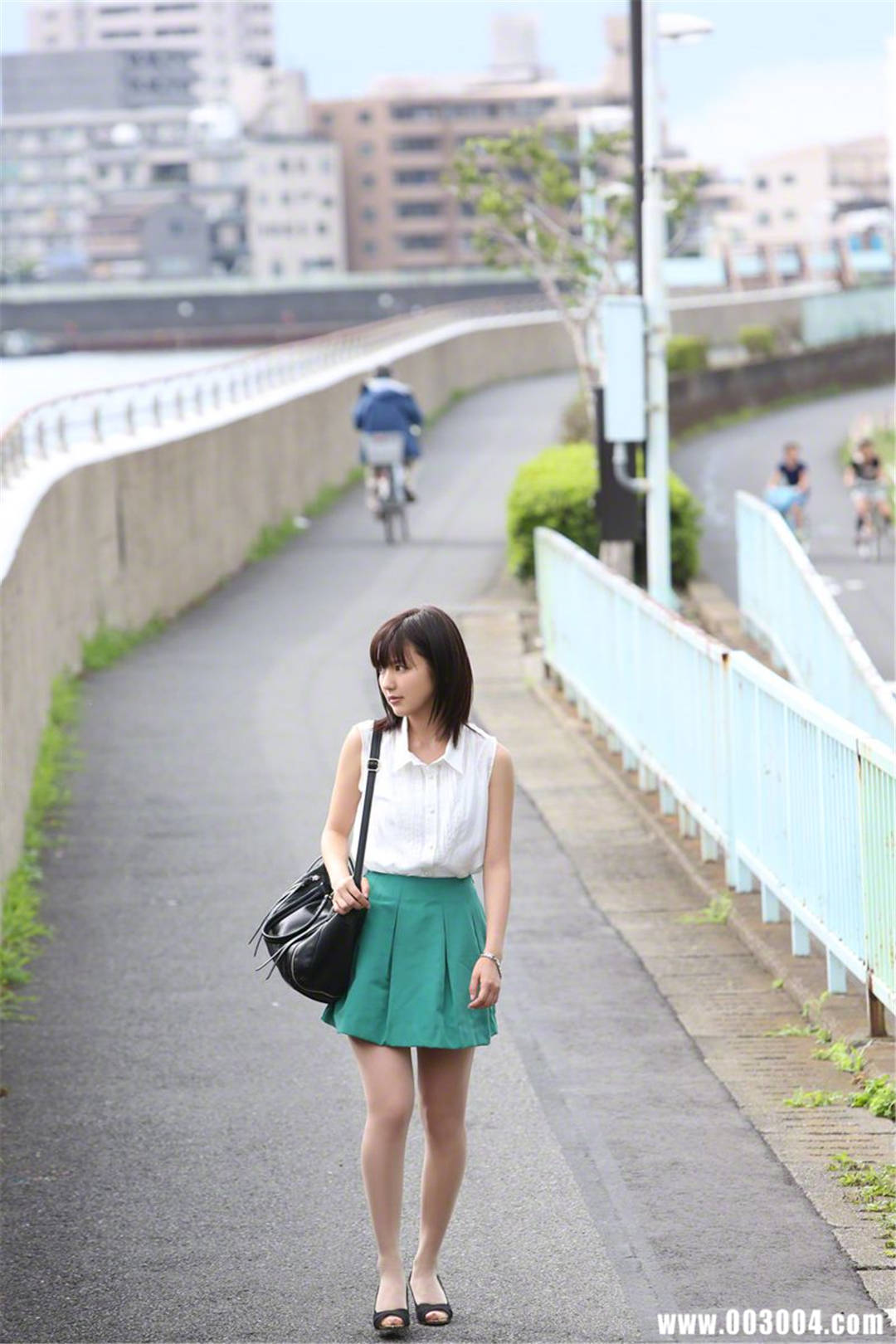 真野惠里菜写真集《NO.131 Erina Mano》