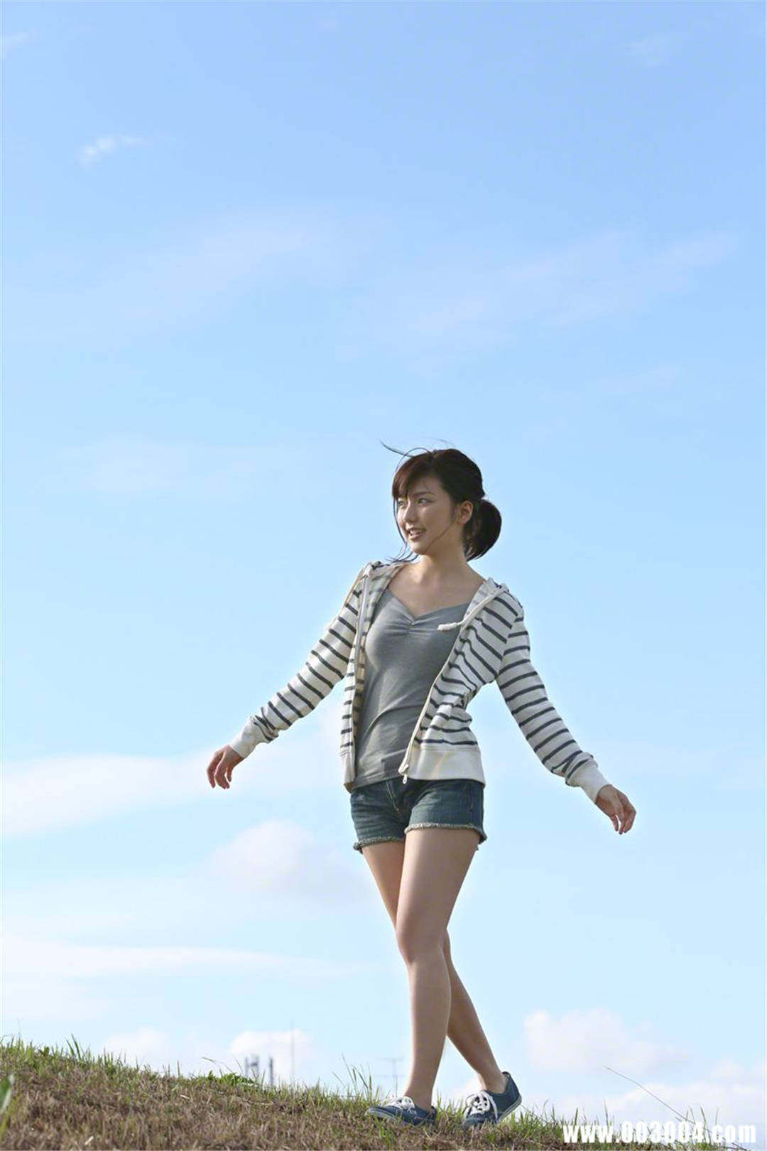 真野惠里菜写真集《NO.131 Erina Mano》