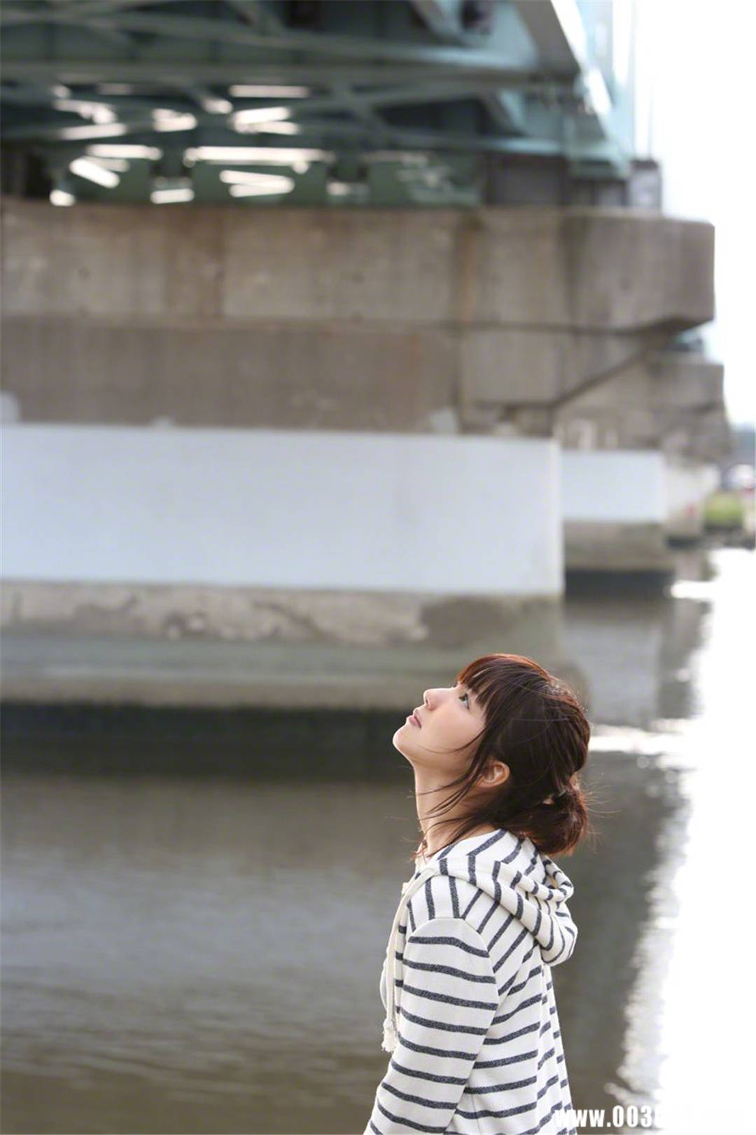 真野惠里菜写真集《NO.131 Erina Mano》