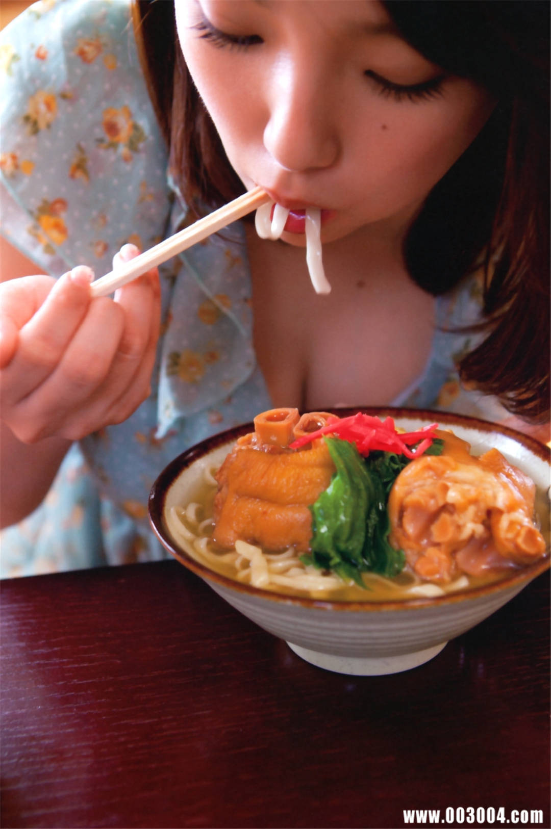 筱崎爱写真集《Love Scenes》高清全本