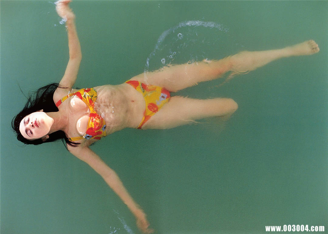 永井流奈写真集《LUNA》高清全本