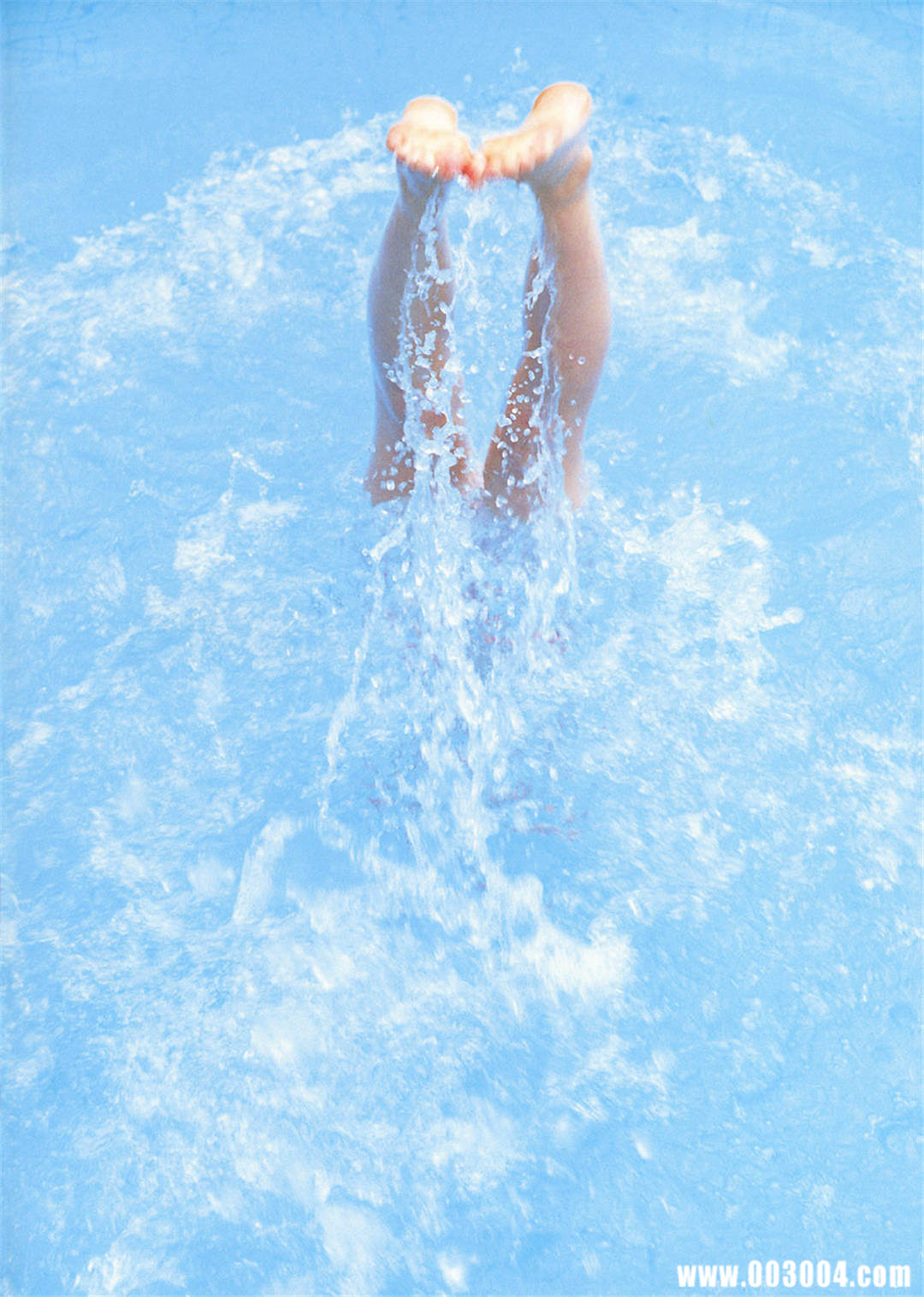 永井流奈写真集《なんでぇ？》高清全本